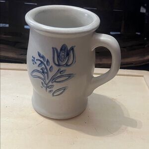 Pfaltzgraff Yorktowne Floral Stoneware Mug with Handle